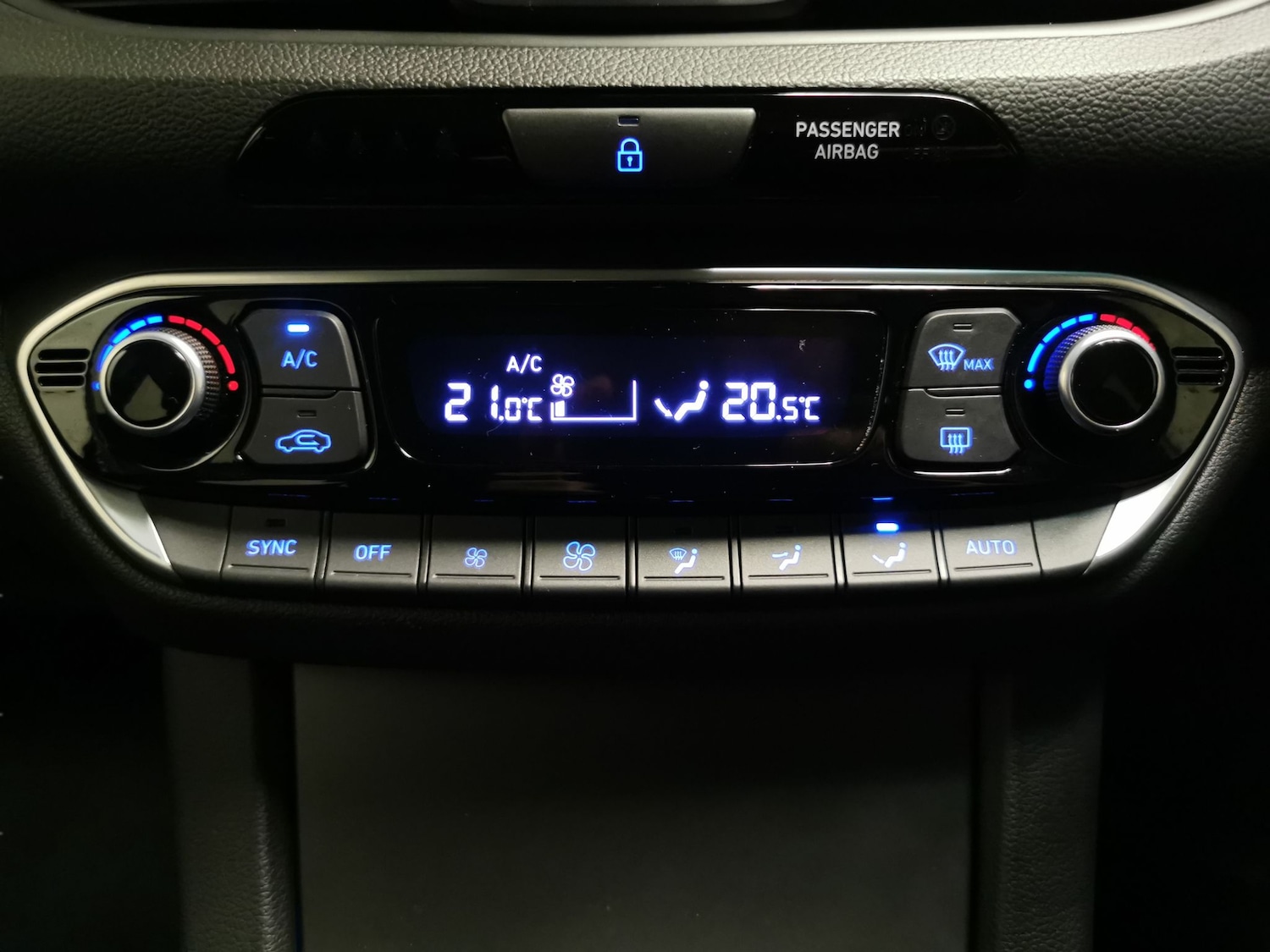 Used Hyundai i30 2022 for sale - 76763047: Photo 18