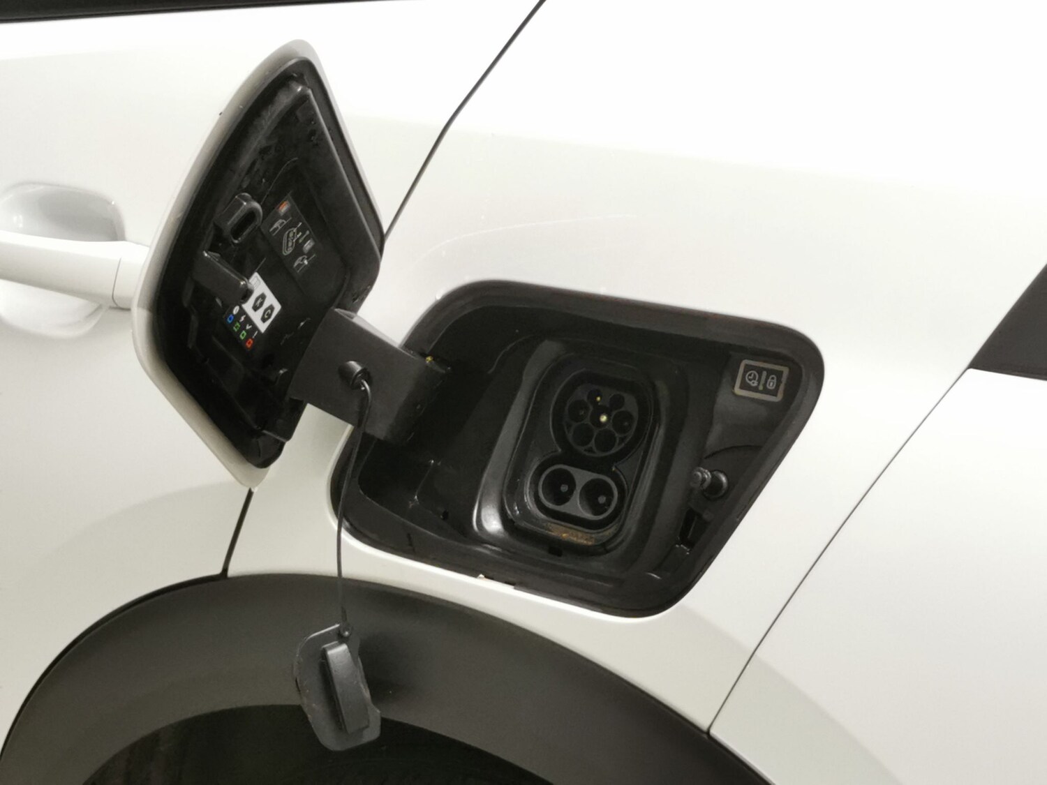 Used Peugeot 2008 2022 for sale - 77347284: Photo 30