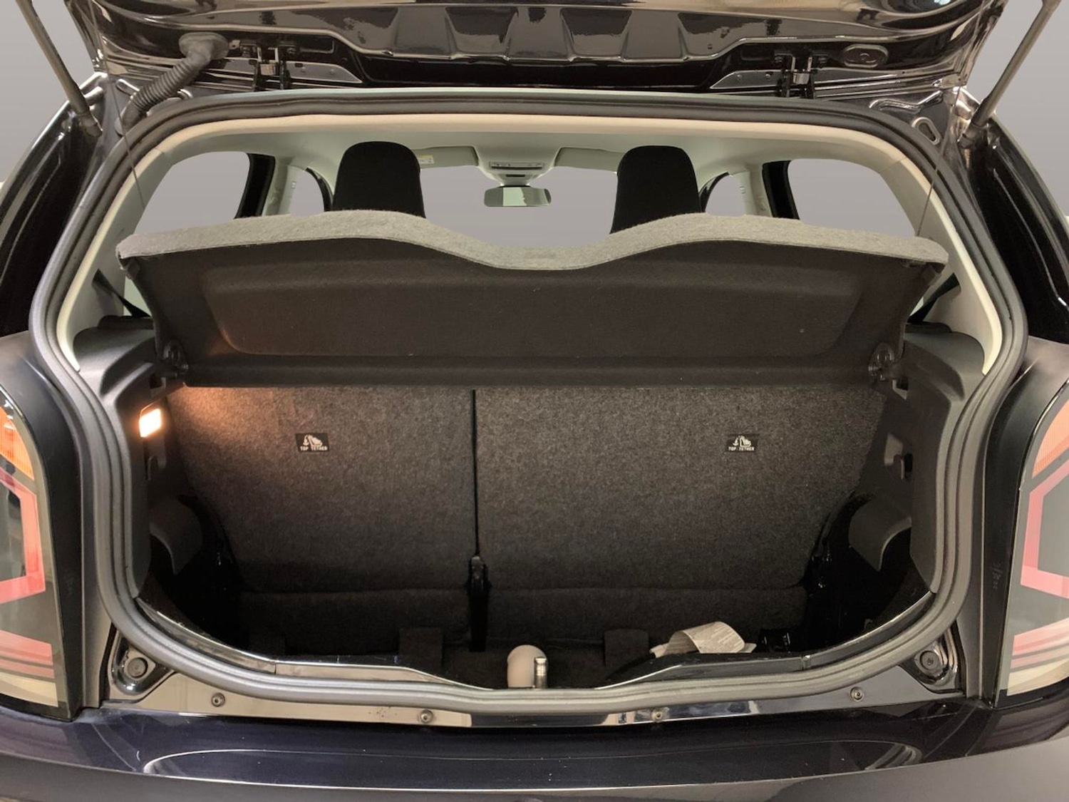 Used Volkswagen up! 2021 for sale - 77069636: Photo 28