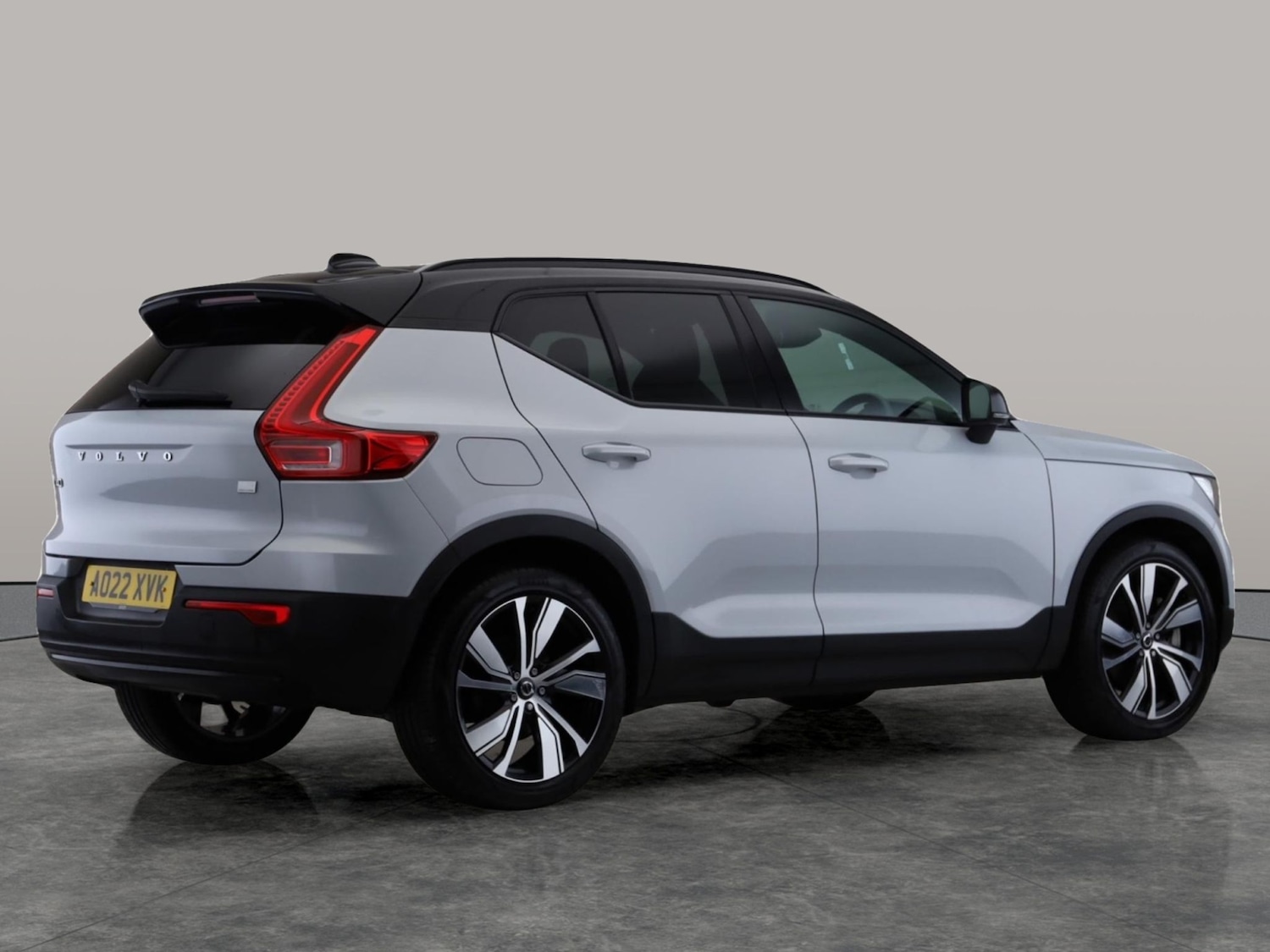Used Volvo XC40 2022 for sale - 76808076: Photo 6