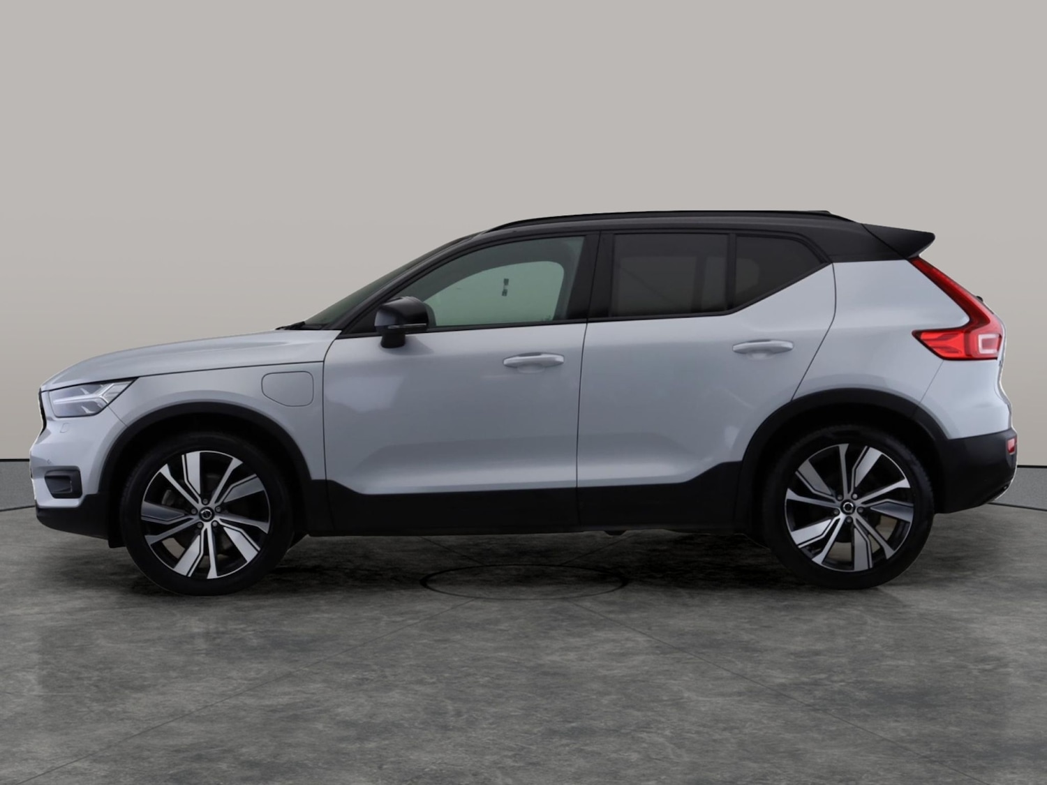 Used Volvo XC40 2022 for sale - 76808076: Photo 9