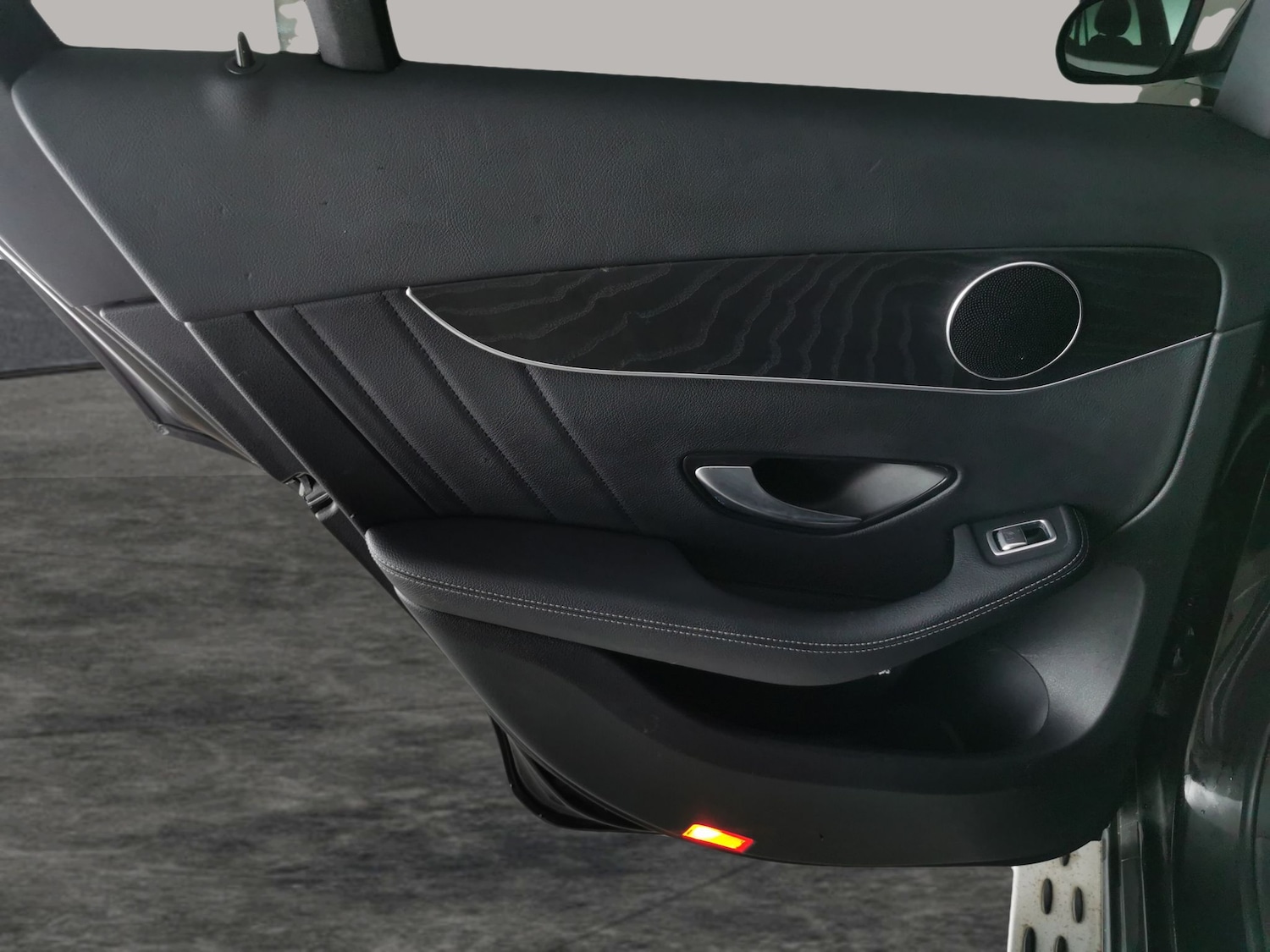 Used Mercedes-Benz GLC 2020 for sale - 77316604: Photo 31