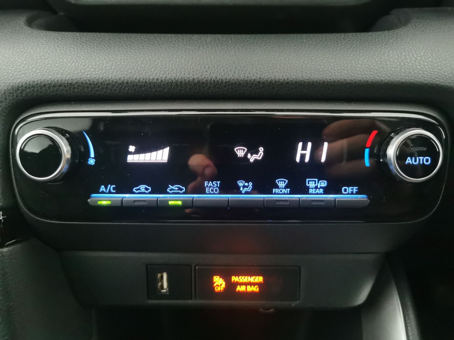 Used Toyota Yaris 2022 for sale - 77294859: Photo 19