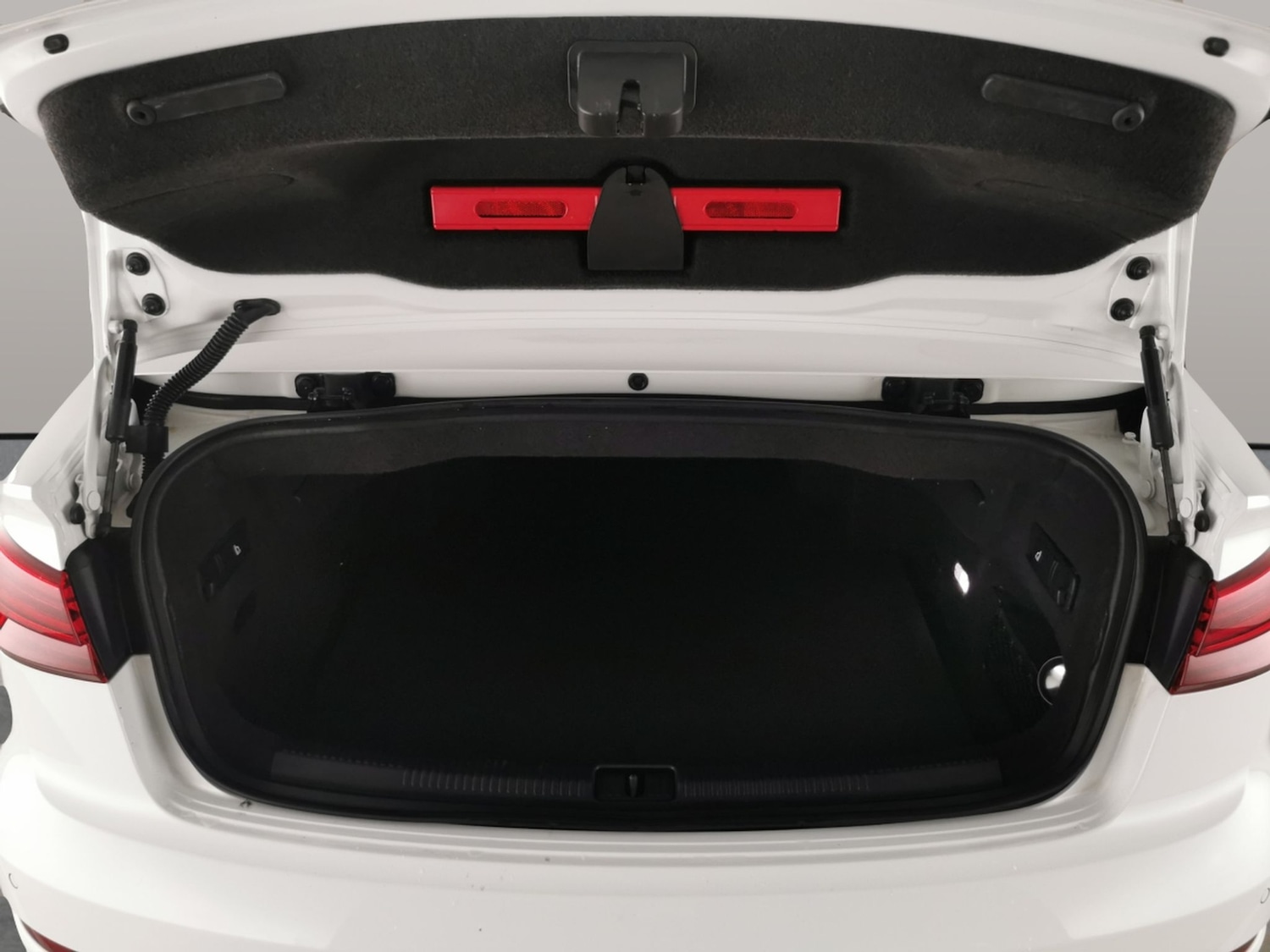 Used Audi A3 Cabriolet 2018 for sale - 76719869: Photo 28