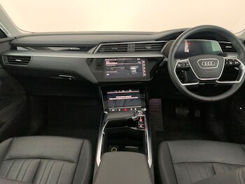 Used Audi e-tron  for sale - 75642944: Photo