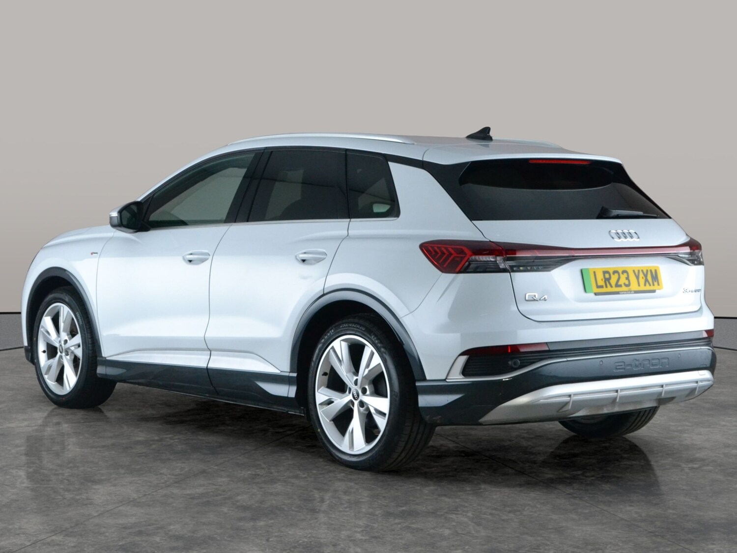 Used Audi Q4 e-tron 2023 for sale - 78054061: Photo 11