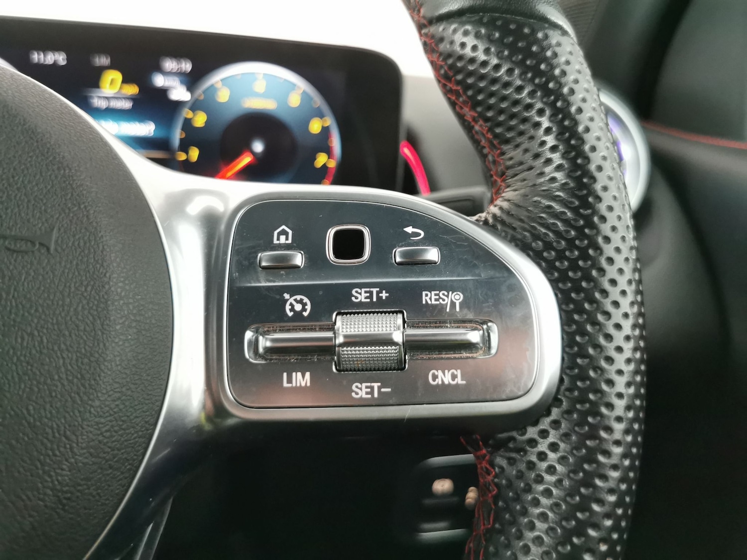 Used Mercedes-Benz GLB 2022 for sale - 77691357: Photo 21