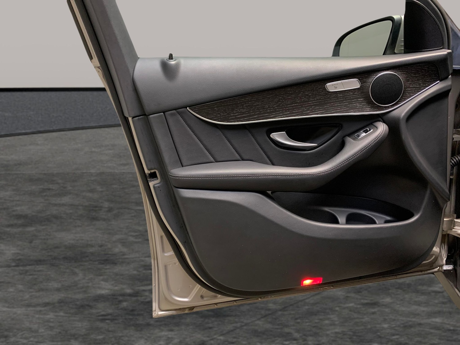 Used Mercedes-Benz GLC 2020 for sale - 76528976: Photo 25