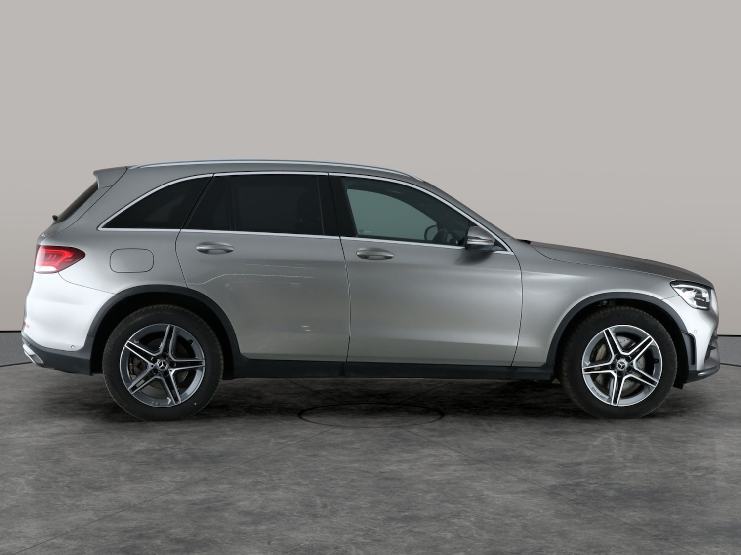 Used Mercedes-Benz GLC 2020 for sale - 76528976: Photo 9