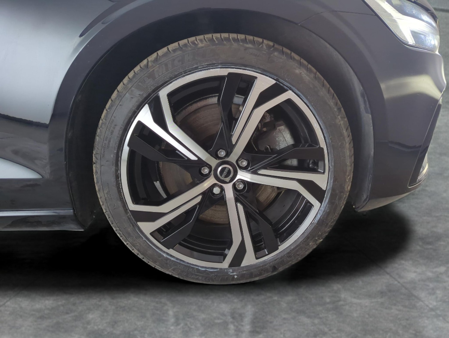 Used Volvo V60 2023 for sale - 77240660: Photo 28