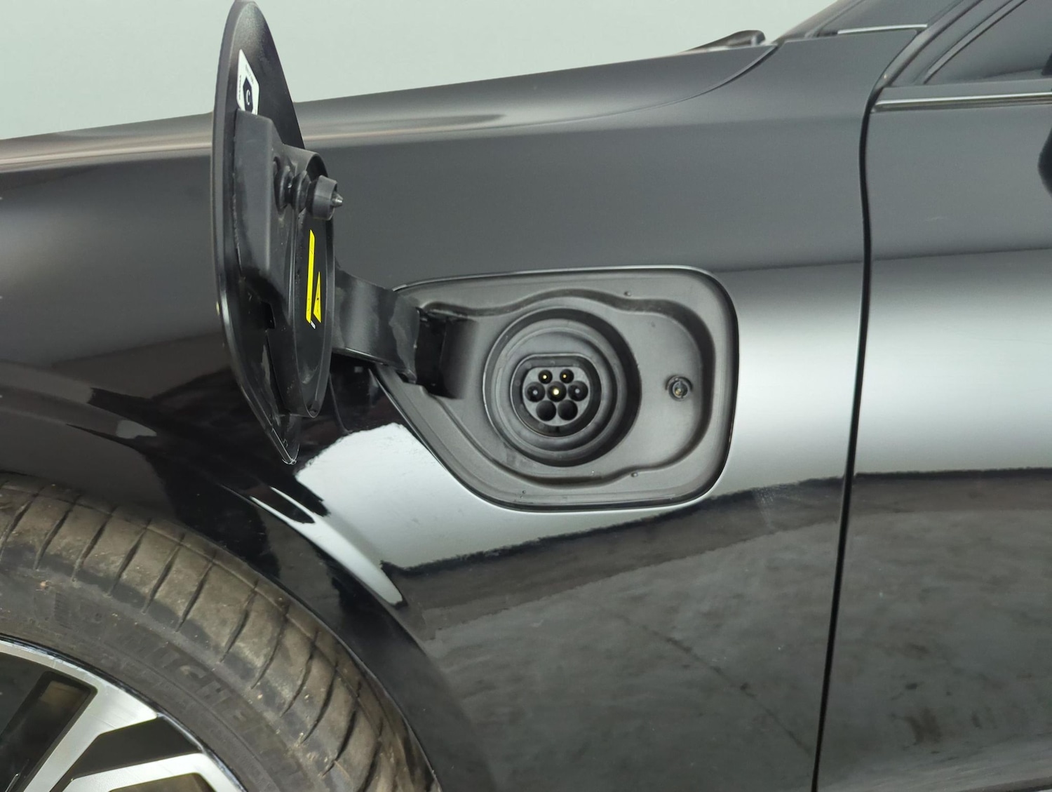 Used Volvo V60 2023 for sale - 77240660: Photo 31