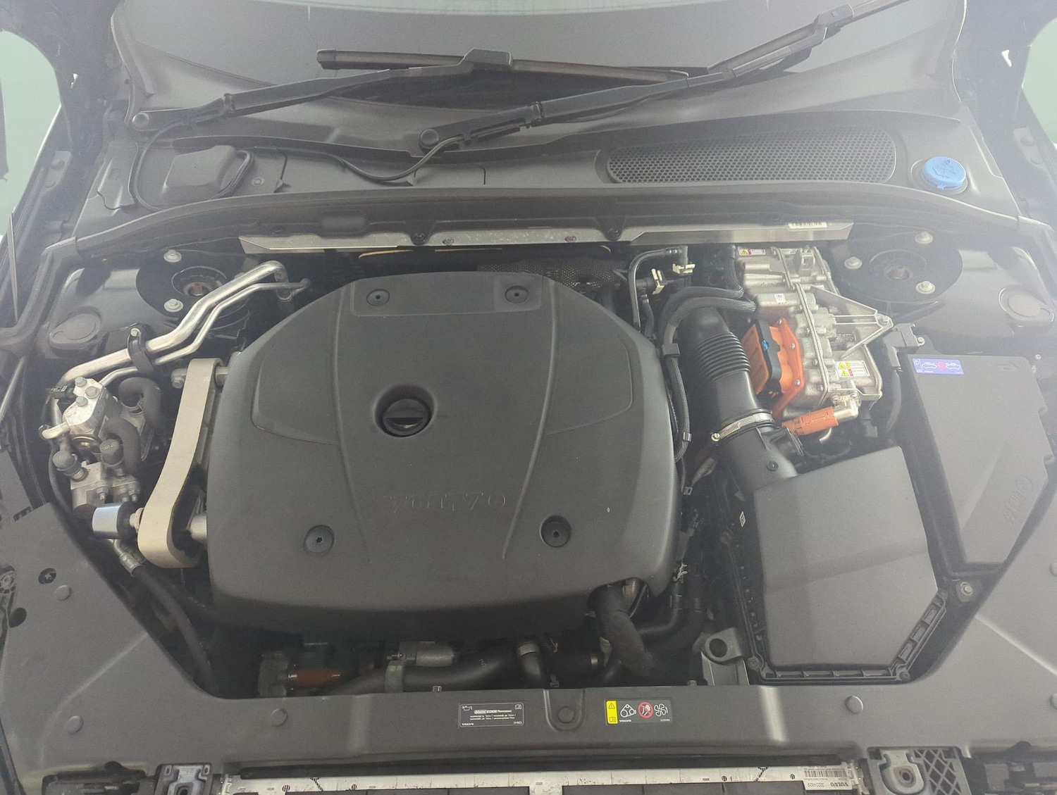 Used Volvo V60 2023 for sale - 77240660: Photo 37