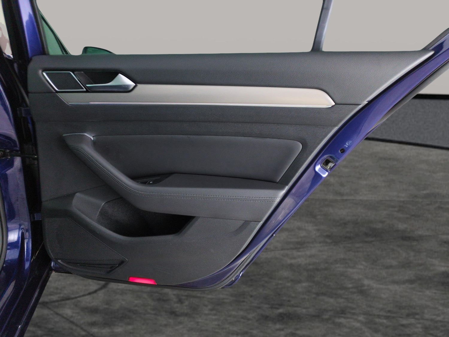 Used Volkswagen Passat 2018 for sale - 77614938: Photo 31