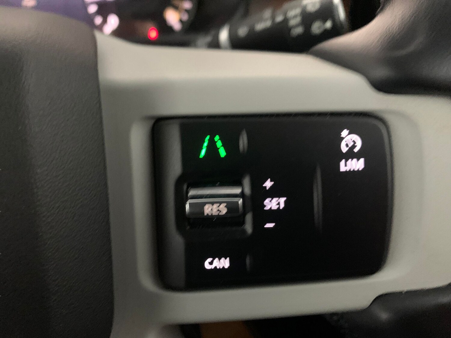 Used Land Rover Defender 2022 for sale - 77894180: Photo 28