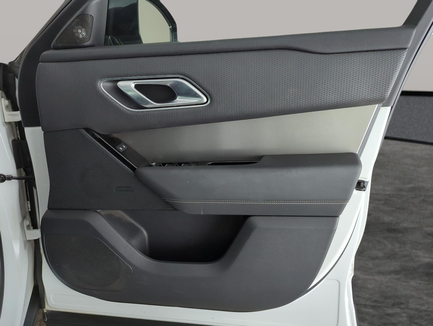 Used Land Rover Range Rover Velar 2022 for sale - 78218551: Photo 32