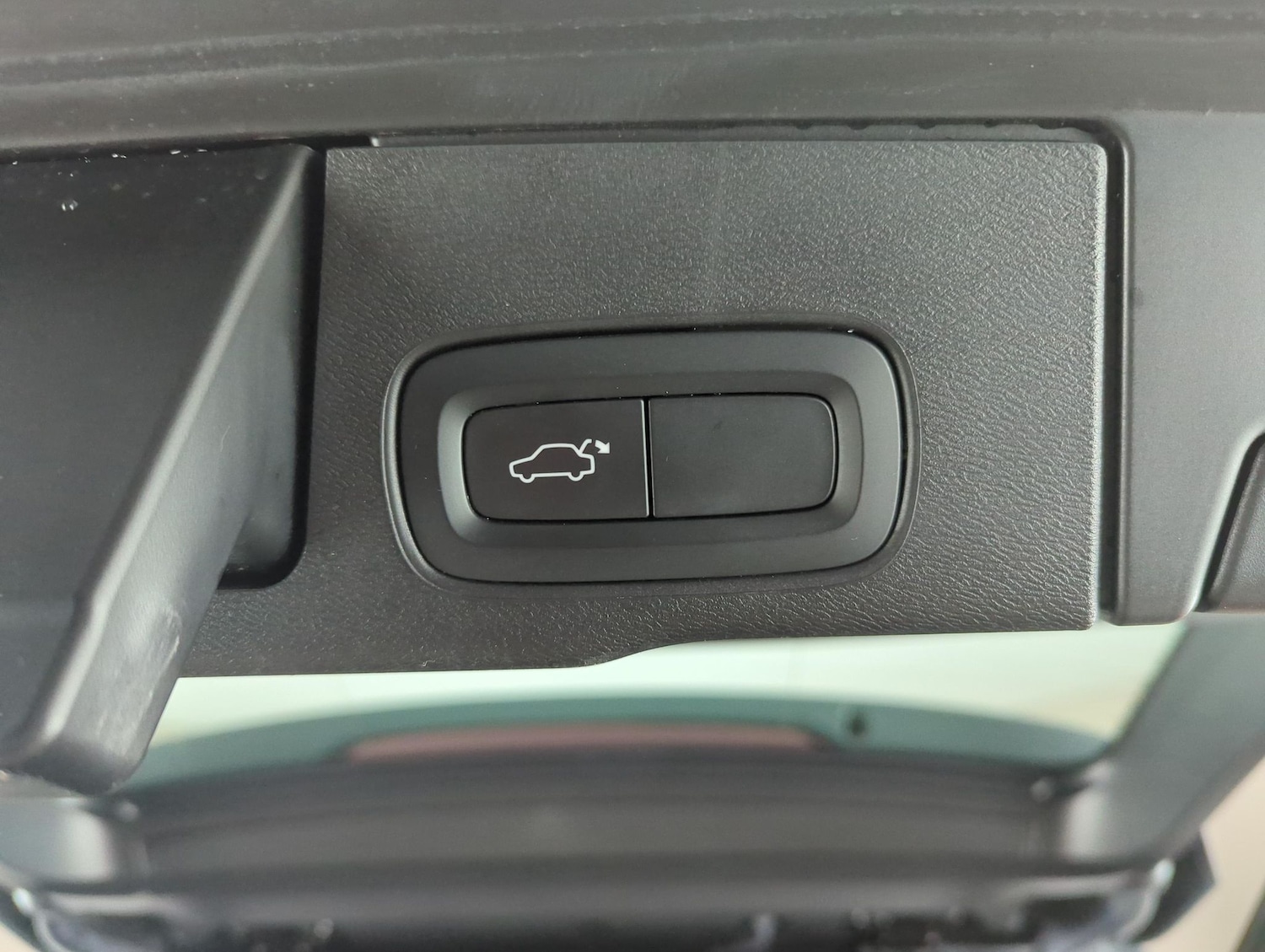 Used Volvo XC60 2022 for sale - 77631096: Photo 23