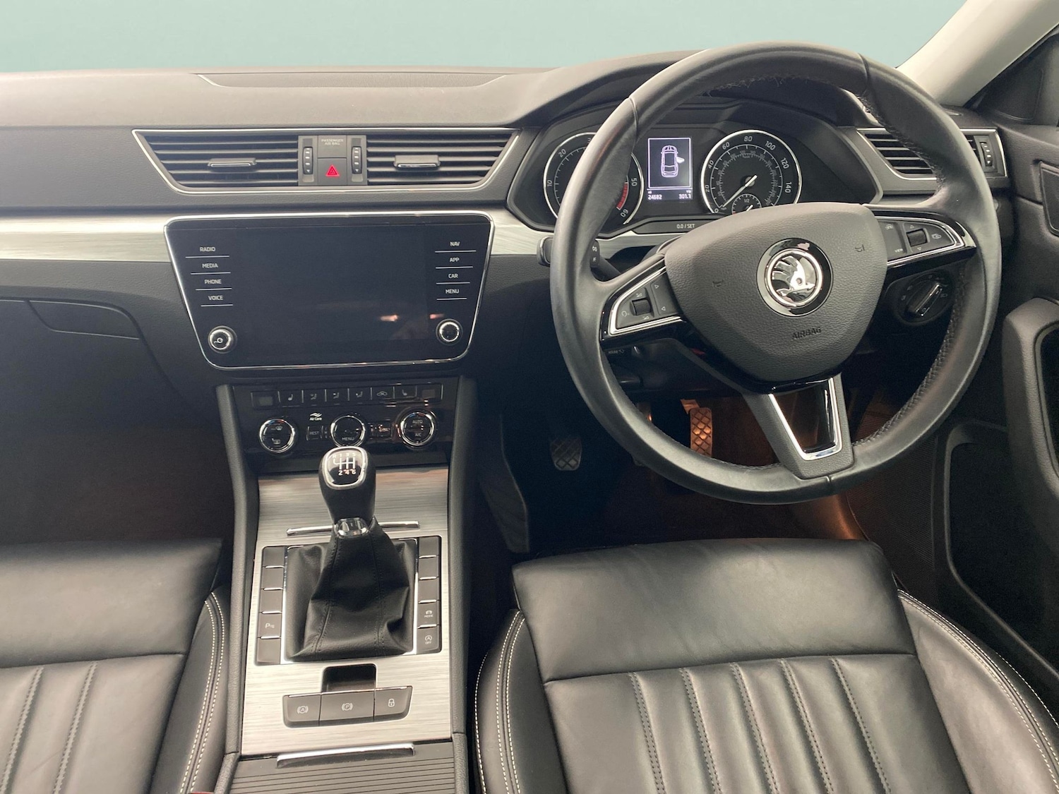 Used Skoda Superb 2020 for sale - 76564149: Photo 4