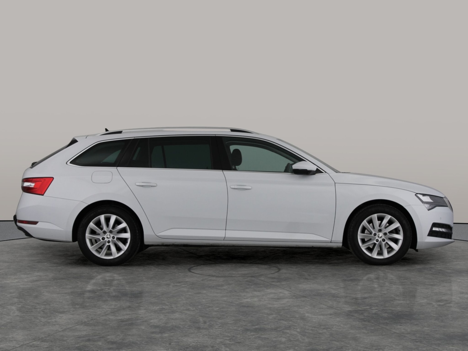 Used Skoda Superb 2020 for sale - 76564149: Photo 8