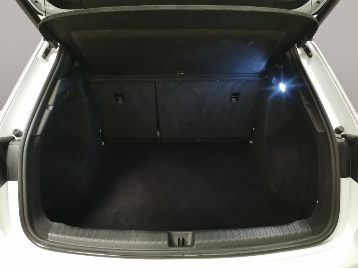 Used Audi Q4 e-tron 2023 for sale - 78149504: Photo 32