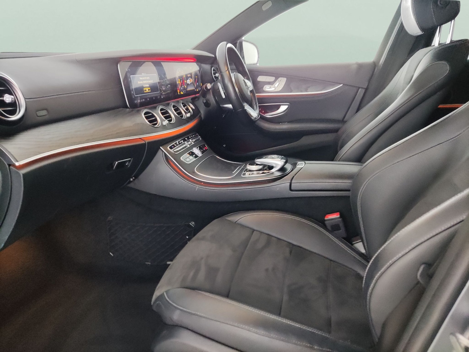 Used Mercedes-Benz E Class 2020 for sale - 78218456: Photo 4