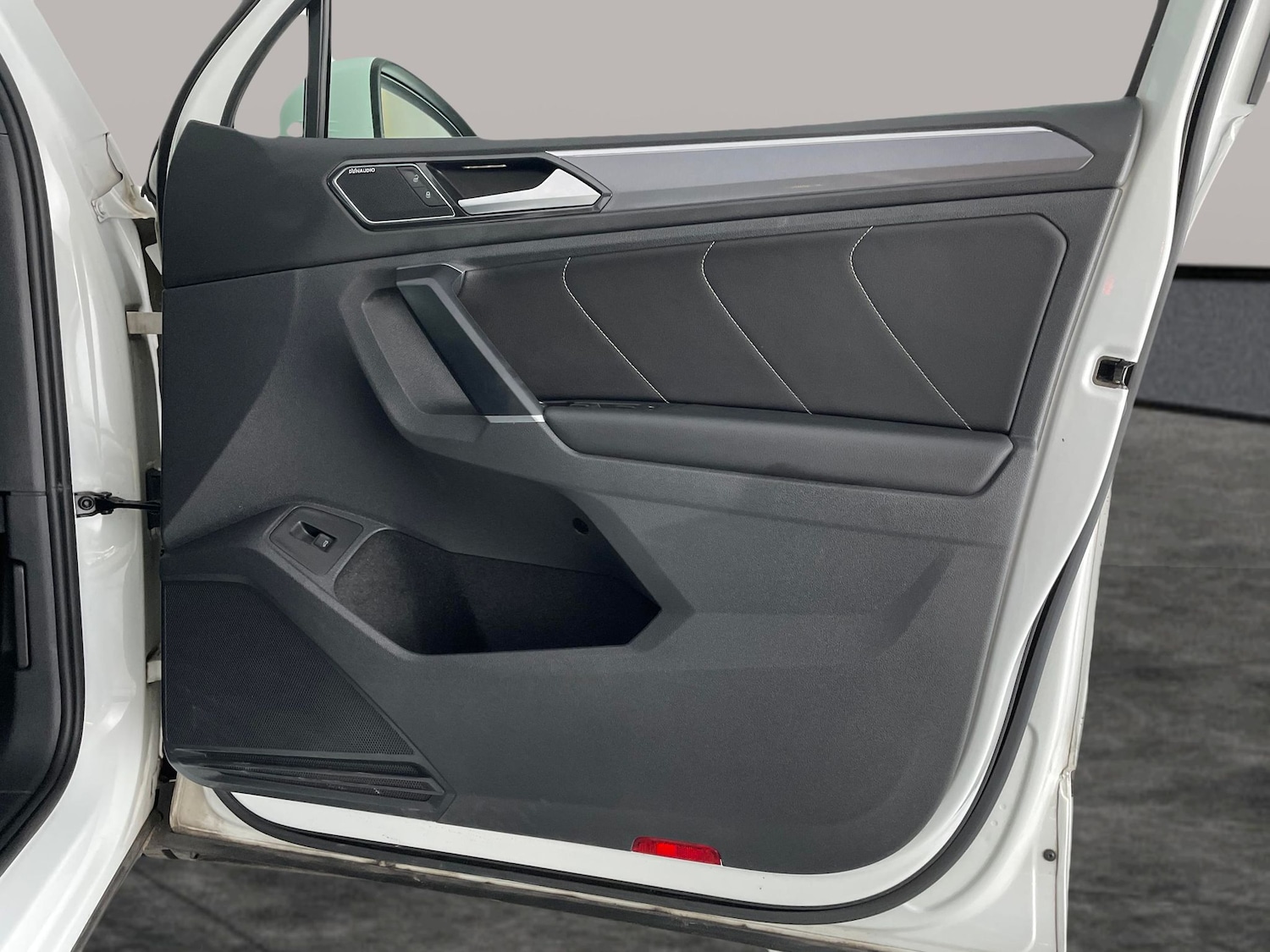 Used Volkswagen Tiguan 2017 for sale - 76519557: Photo 43