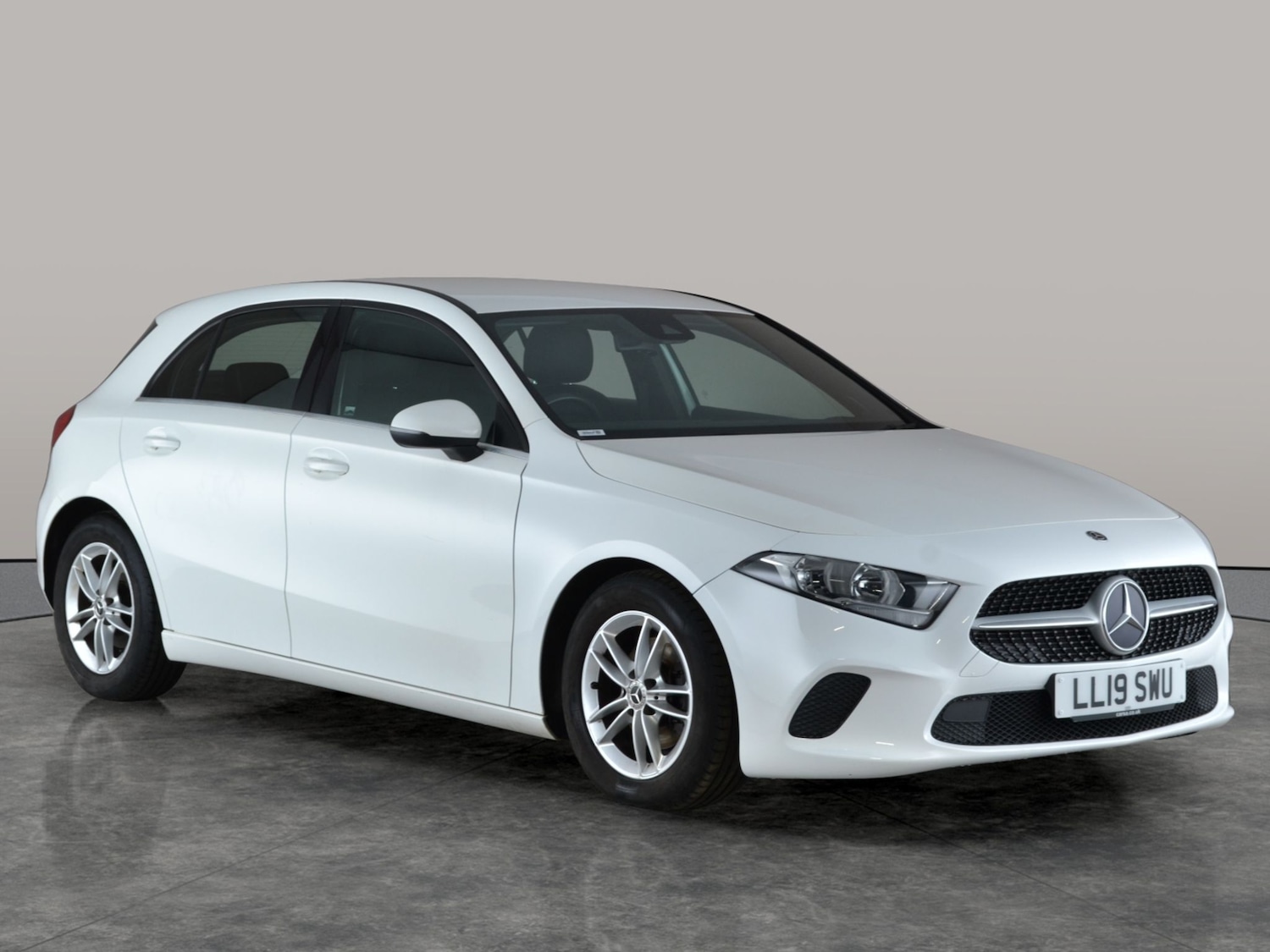 Used Mercedes-Benz A-Class 2019 for sale - 77149104: Photo 10