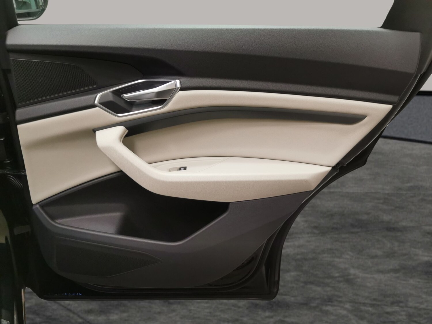 Used Audi e-tron 2022 for sale - 78149419: Photo 31