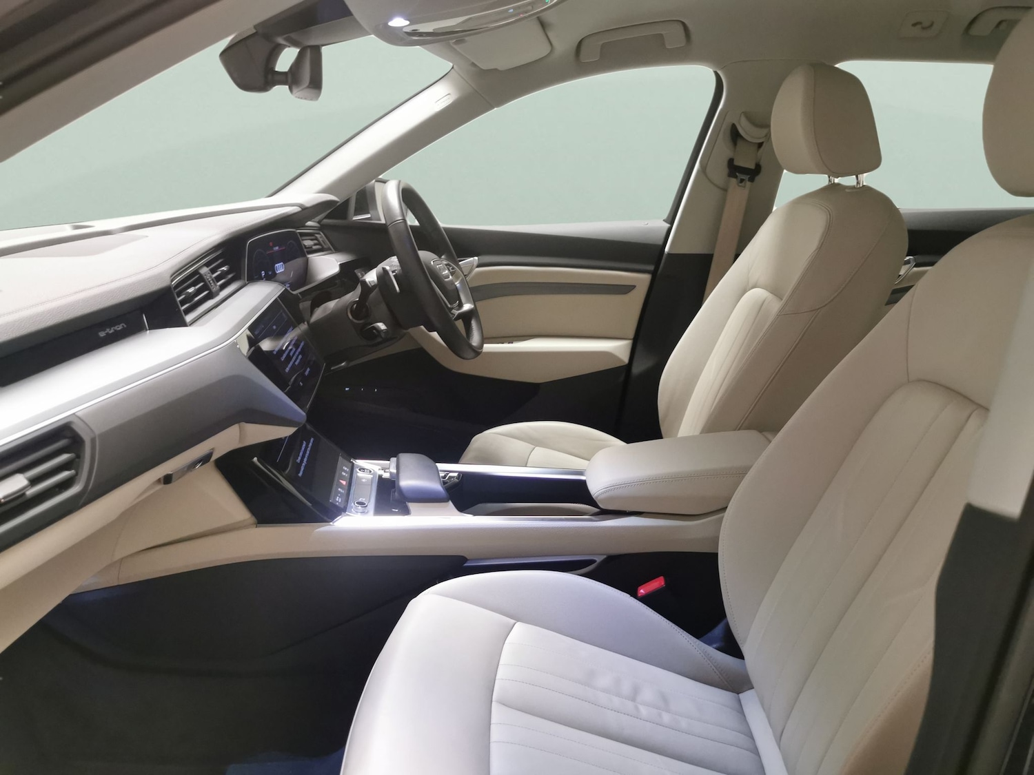 Used Audi e-tron 2022 for sale - 78149419: Photo 4