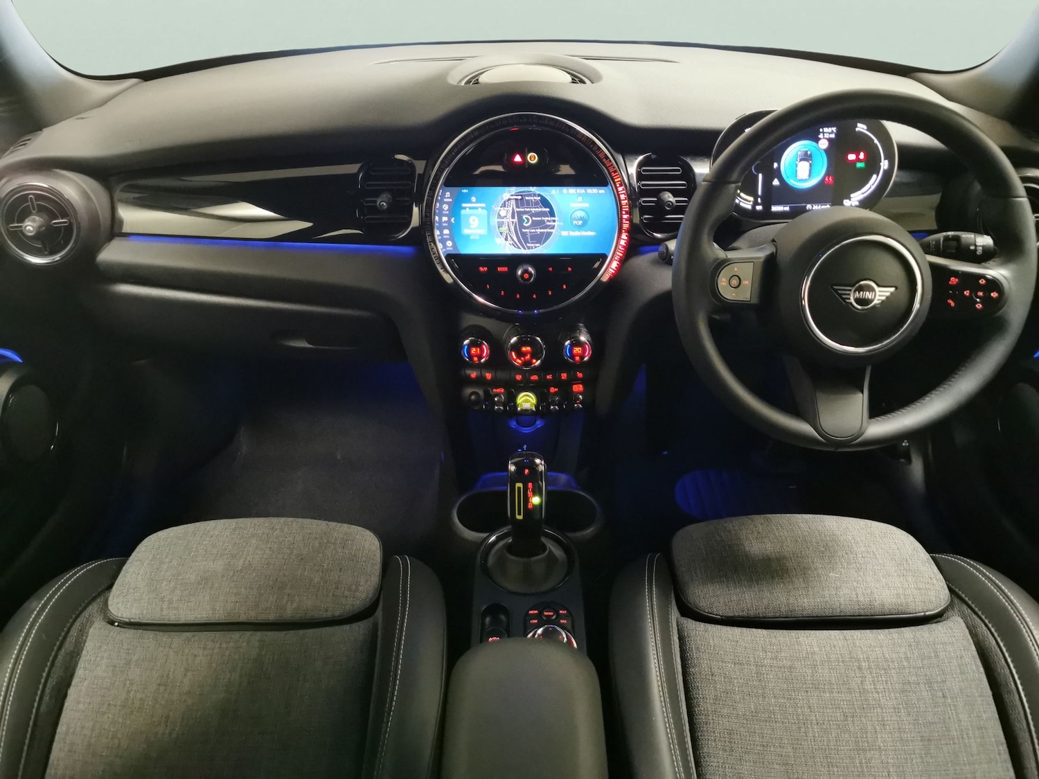 Used MINI Hatch 2021 for sale - 76542682: Photo 8