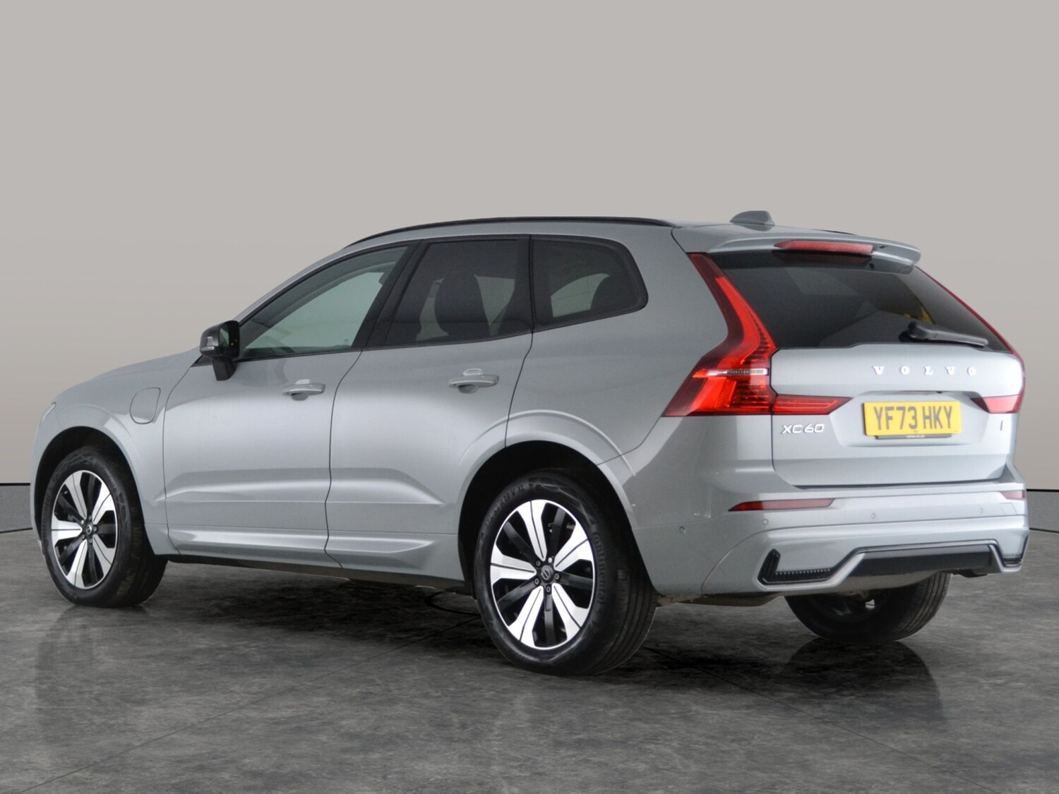 Used Volvo XC60 2023 for sale - 77505486: Photo 11