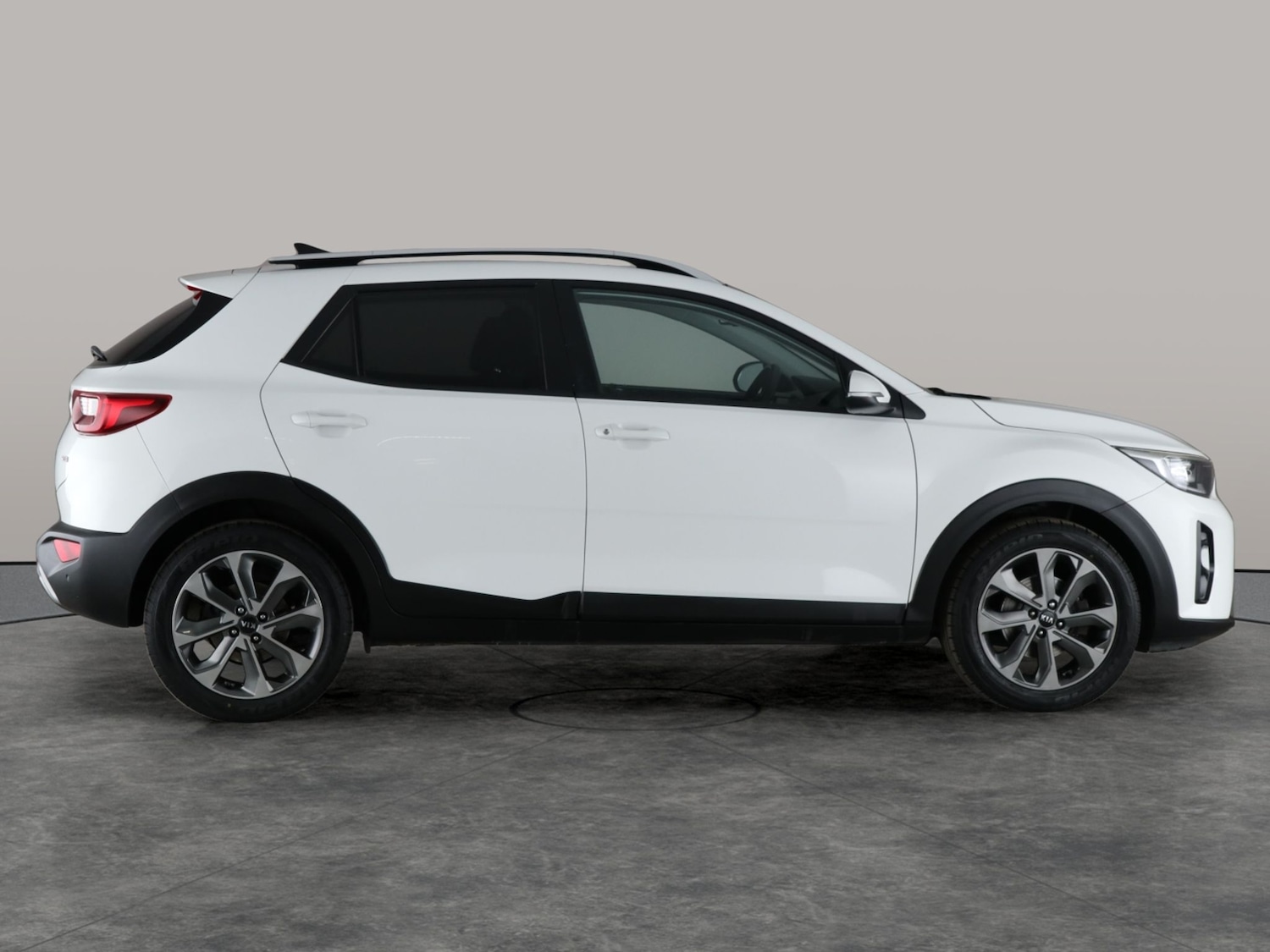 Used Kia Stonic 2018 for sale - 76426118: Photo 12