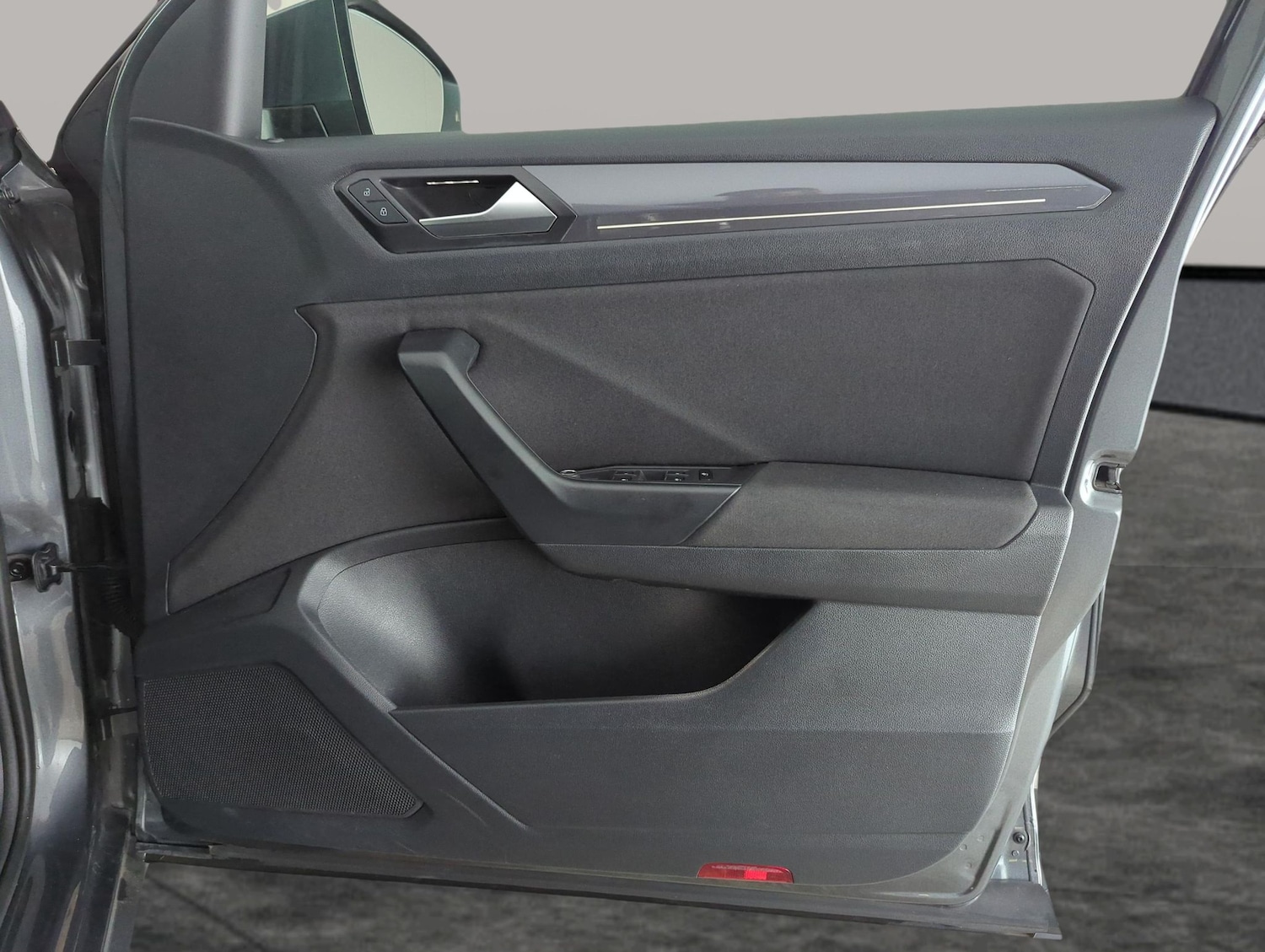 Used Volkswagen T-Roc 2021 for sale - 77897295: Photo 30