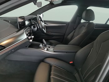 Used BMW 5 Series 2023 for sale - 76444580: Photo