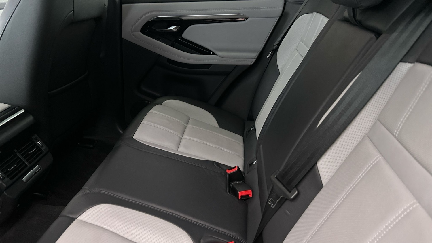 Used Land Rover Range Rover Evoque 2022 for sale - 76980545: Photo 34