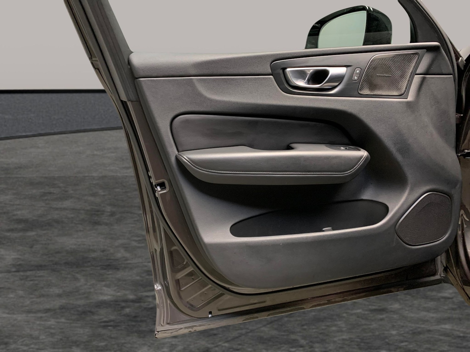 Used Volvo XC60 2023 for sale - 76704177: Photo 26