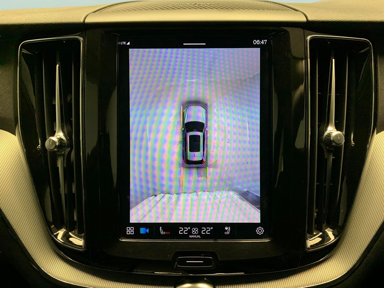 Used Volvo XC60 2023 for sale - 76704177: Photo 6