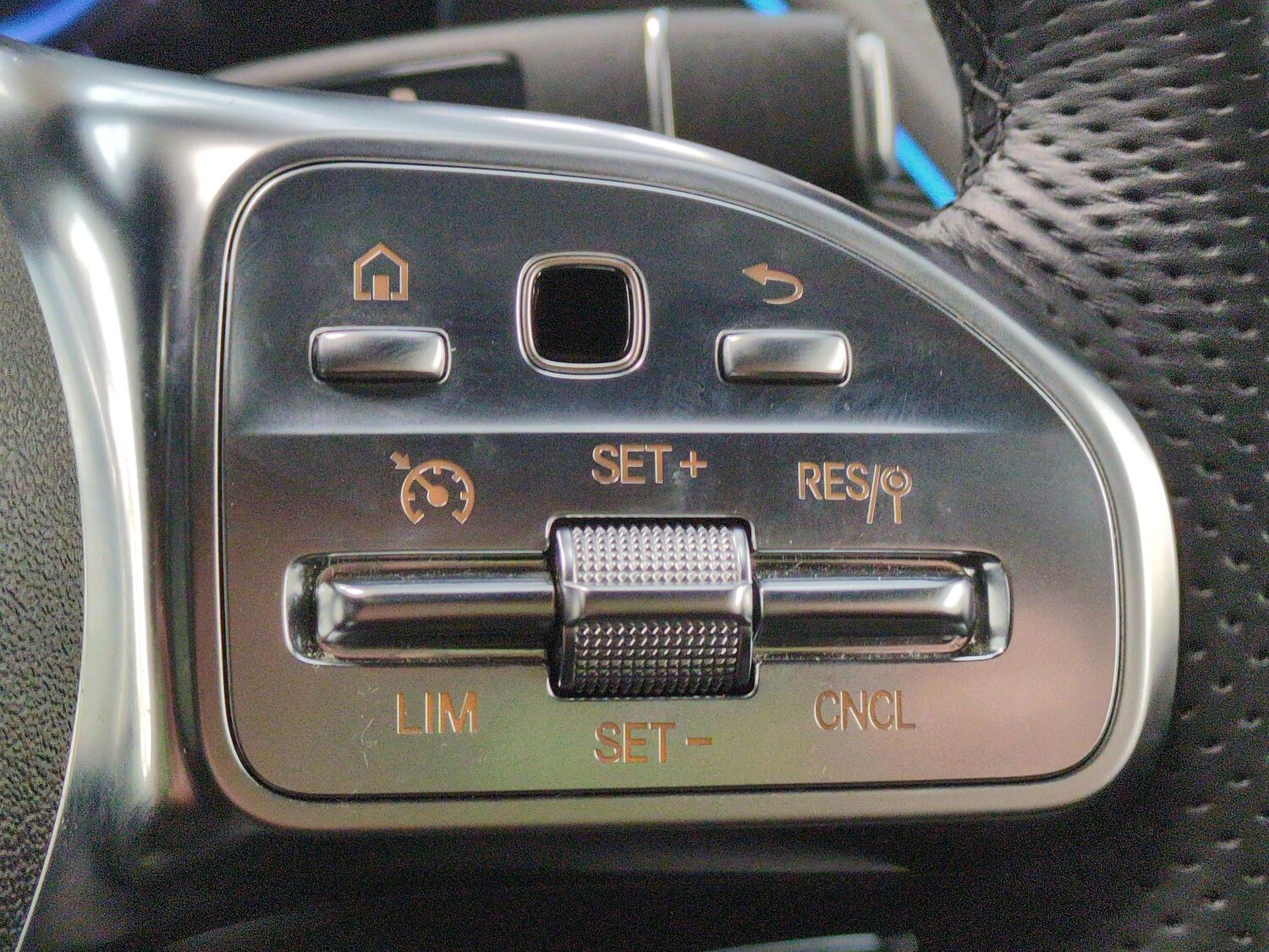 Used Mercedes-Benz EQC 2021 for sale - 77428529: Photo 23