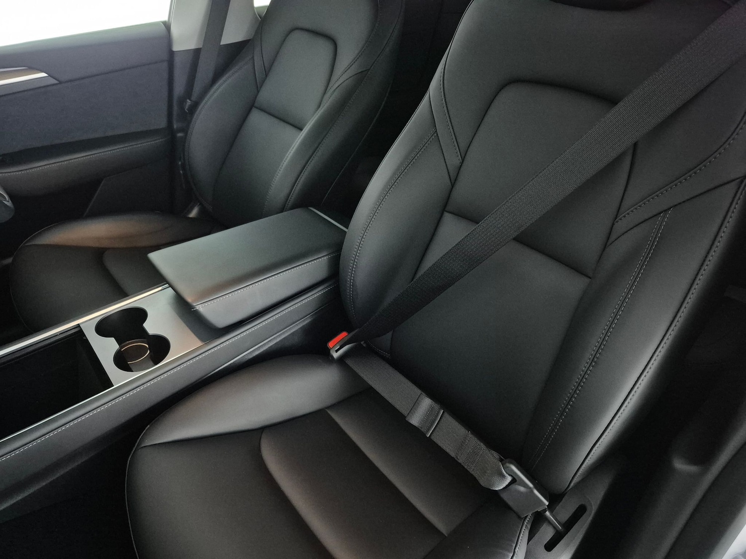 Used Tesla Model Y 2023 for sale - 77932423: Photo 7