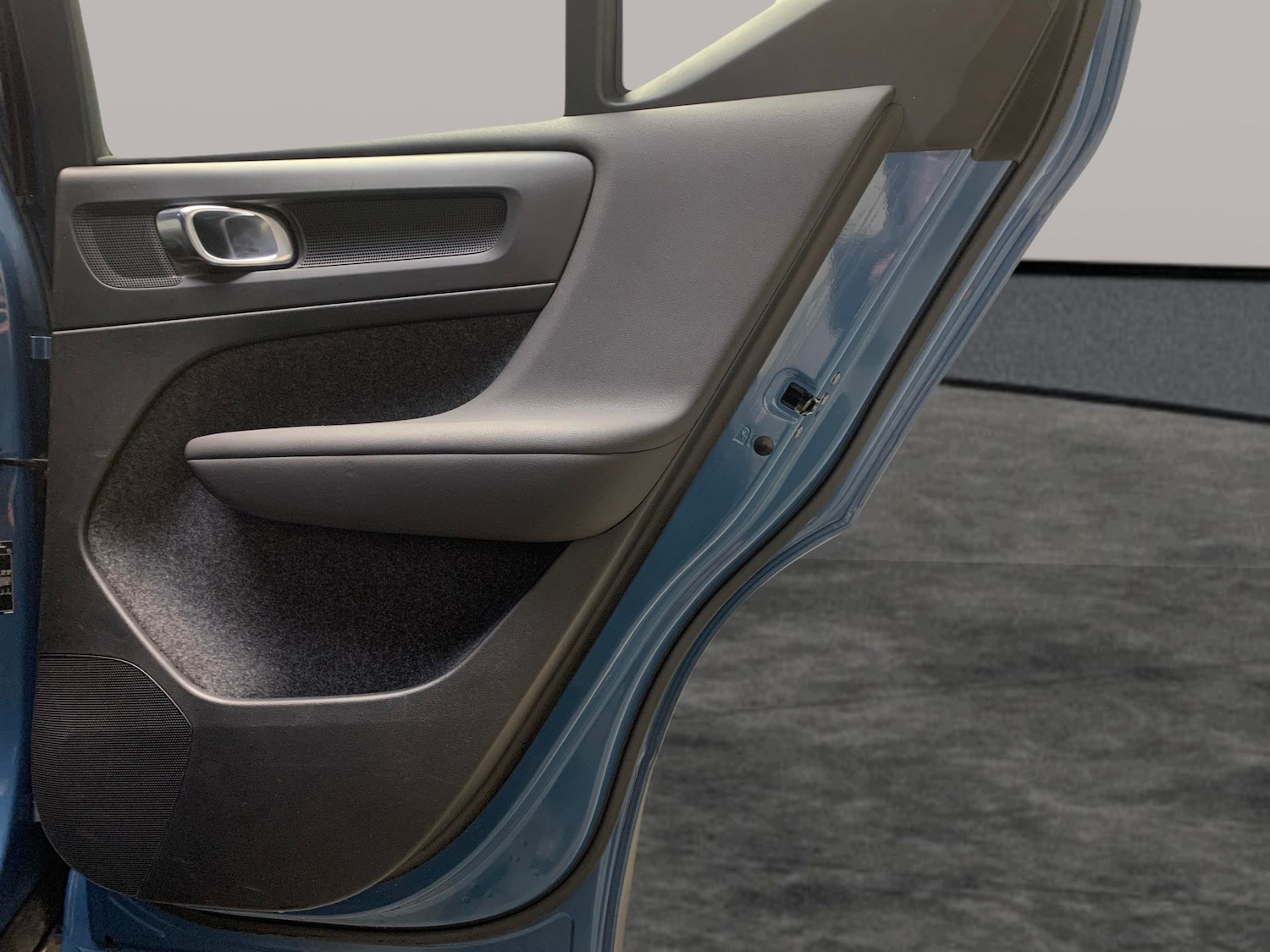 Used Volvo XC40 2023 for sale - 77691322: Photo 27