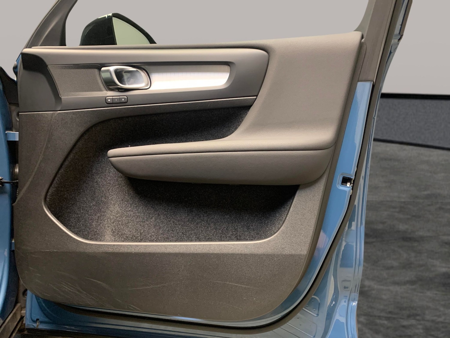 Used Volvo XC40 2023 for sale - 77691322: Photo 28