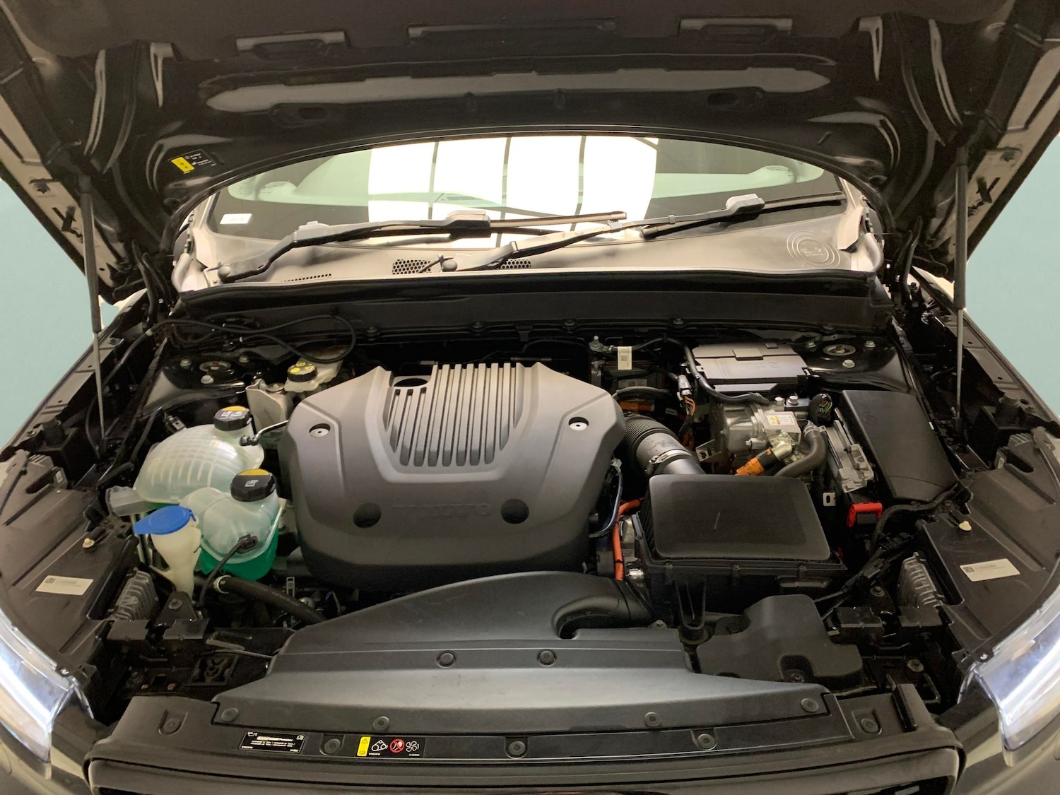 Used Volvo XC40 for sale - 76531860: Photo 35