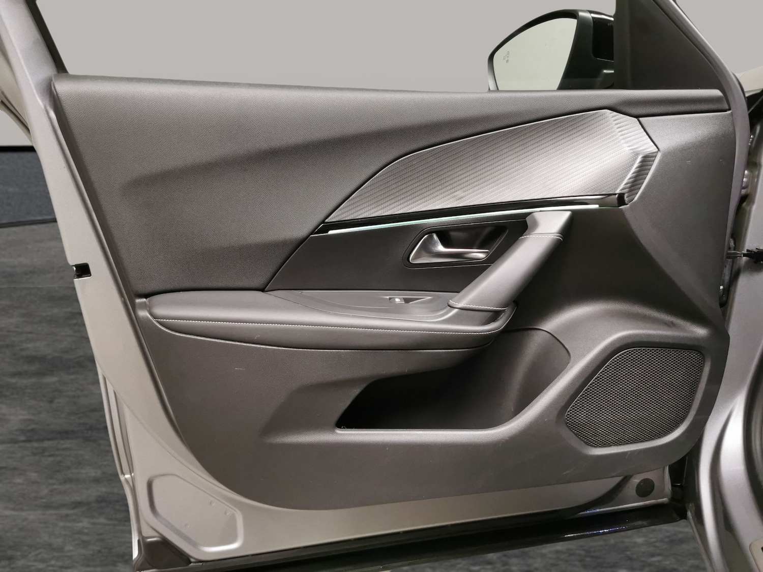 Used Peugeot E-2008 2021 for sale - 77703014: Photo 28