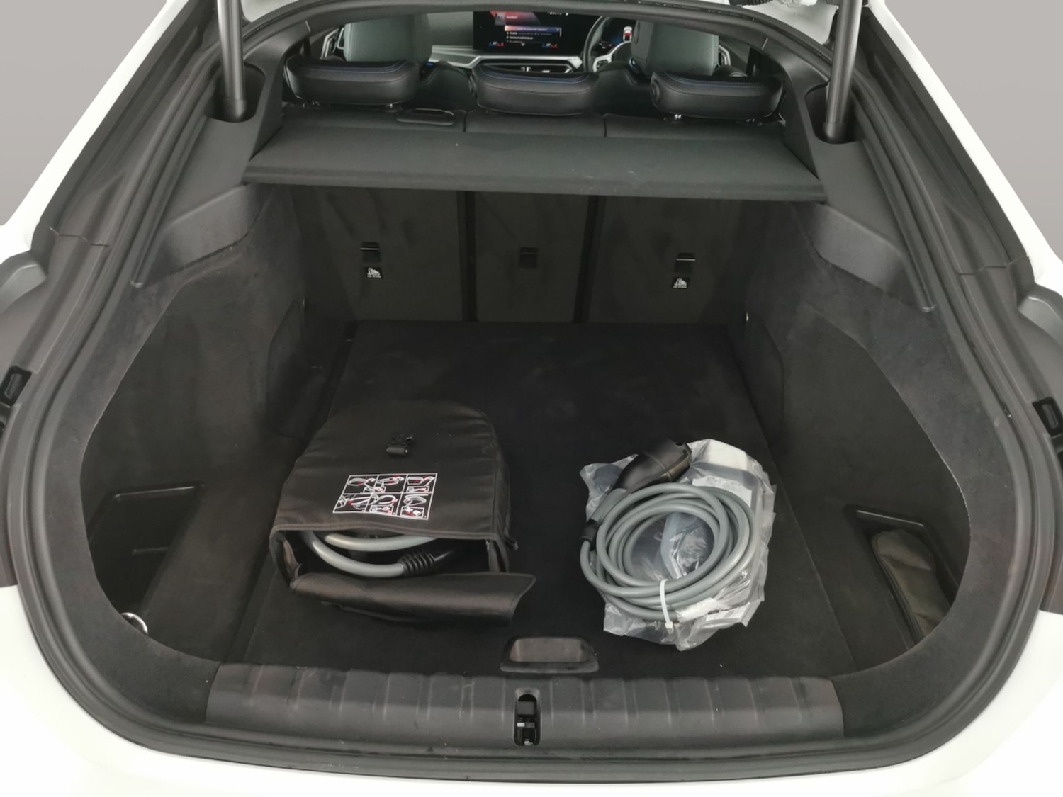 Used BMW i4 for sale - 76555015: Photo 37