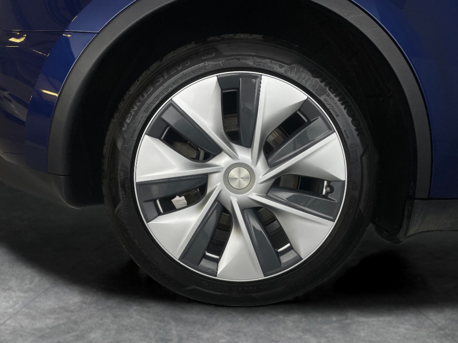 Used Tesla Model Y 2022 for sale - 77432343: Photo 35