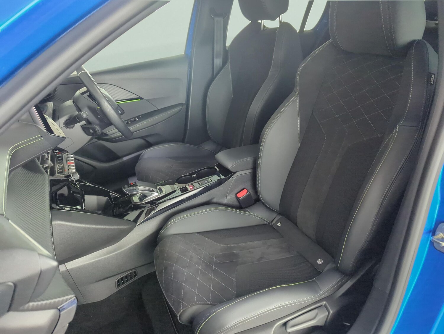 Used Peugeot 208 2021 for sale - 77462239: Photo 15