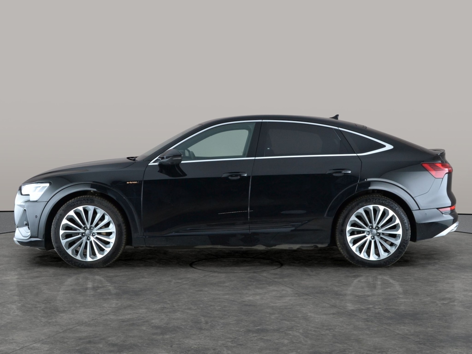 Used Audi e-tron 2020 for sale - 77404364: Photo 13