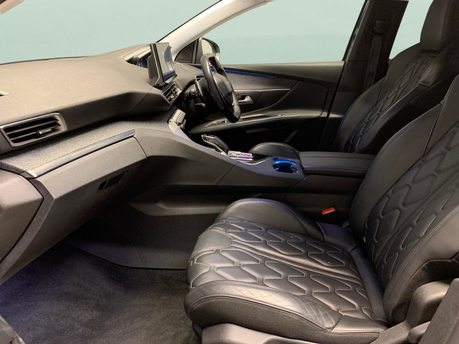 Used Peugeot 3008 2021 for sale - 76704118: Photo 4