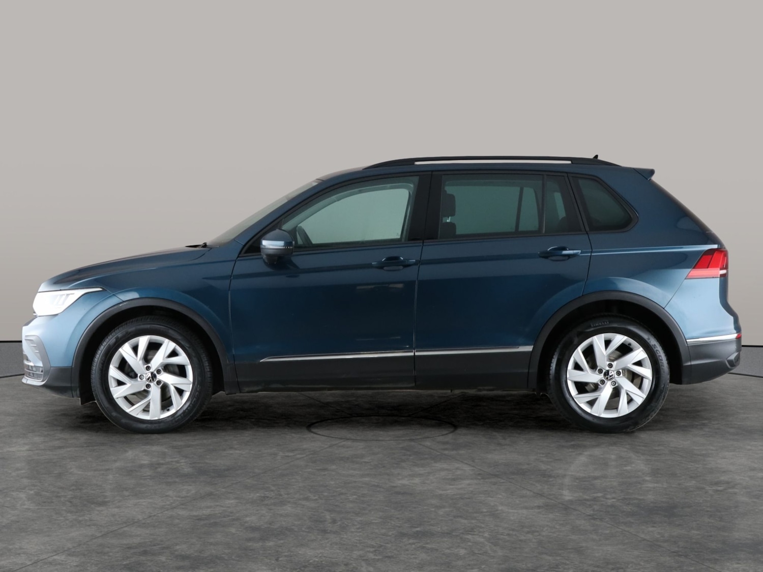 Used Volkswagen Tiguan 2021 for sale - 76709874: Photo 13