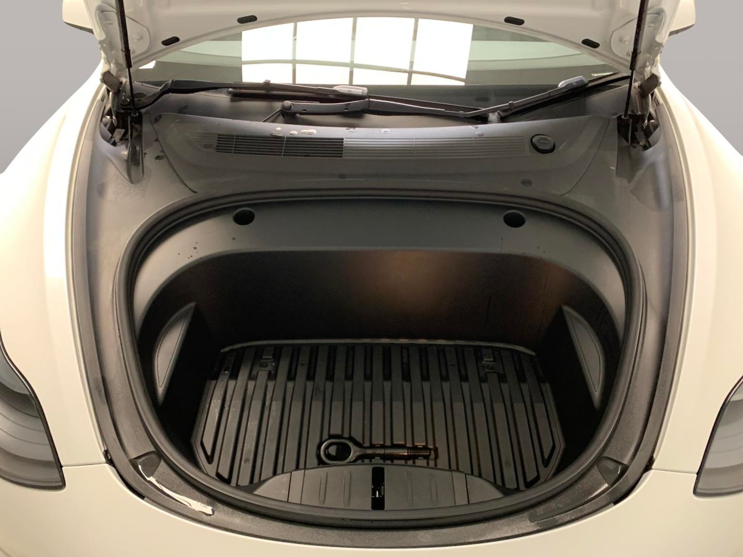 Used Tesla Model 3 2023 for sale - 77318369: Photo 32