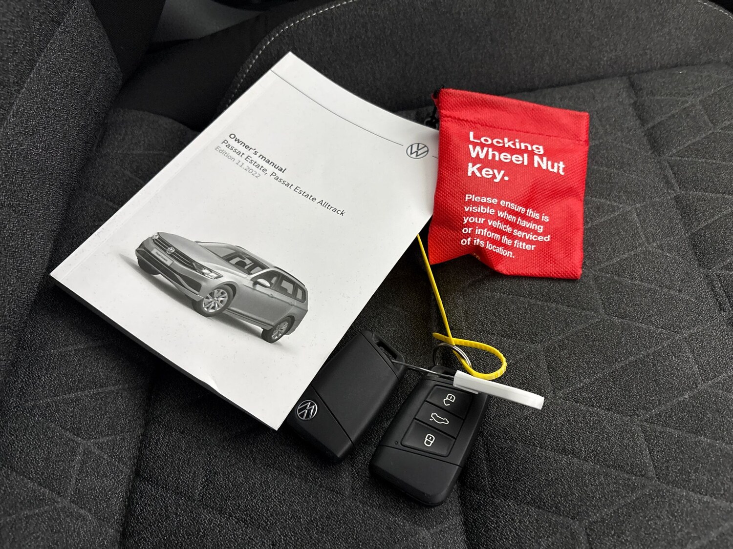 Used Volkswagen Passat 2023 for sale - 78150902: Photo 32